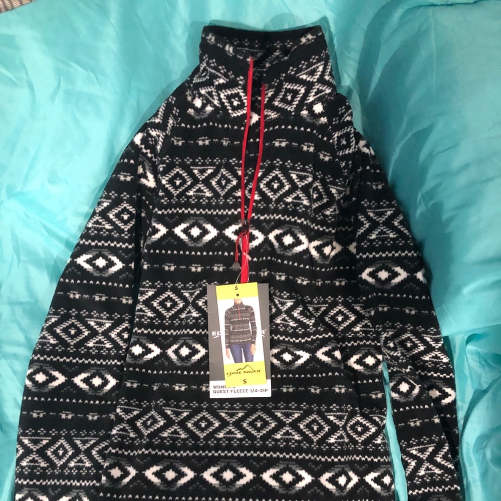 EDDIER BAUER QUARTER ZIP